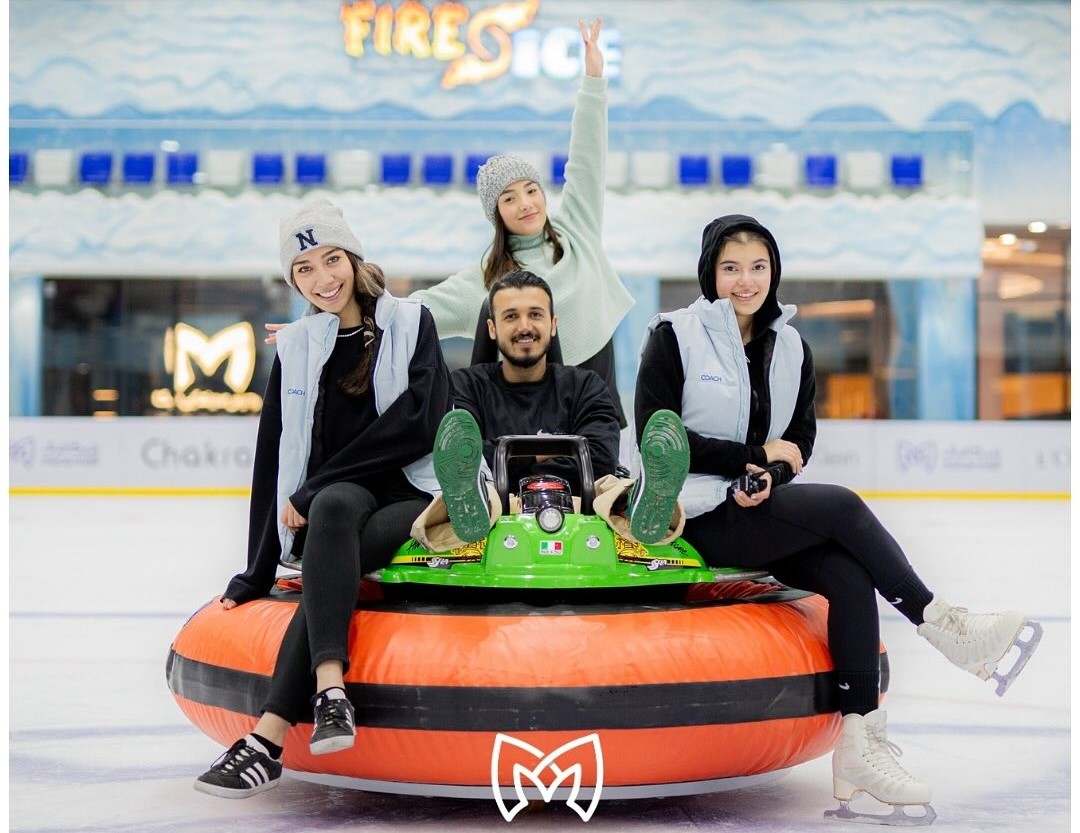 تنوع بازی ها در آیس رینک میکامال کیش 